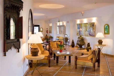 Seaside Sandy Beach - 32