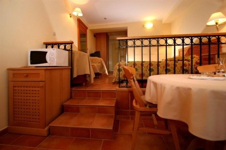 Laguna Bellevue Apartments - 29