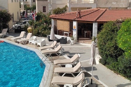 Aparthotel Katerina (Pothia)
