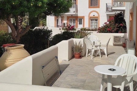 Aparthotel Katerina (Pothia)