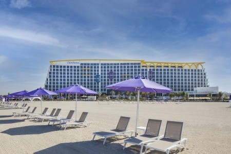 Spojené arabské emiráty Dubaj Centara Mirage Beach Resort 8 dňový pobyt Raňajky Letecky Letisko: Bratislava december 2024 (26/12/24- 2/01/25)