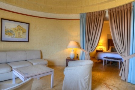 Malta  Ta'cenc 4 dňový pobyt Polpenzia Letecky Letisko: Praha November 2025 (29/11/25- 2/12/25)