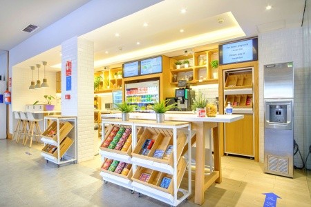 Španielsko Costa Del Sol Hilton Garden Inn Málaga 4 dňový pobyt Polpenzia Letecky Letisko: Viedeň March 2026 (10/03/26-13/03/26)