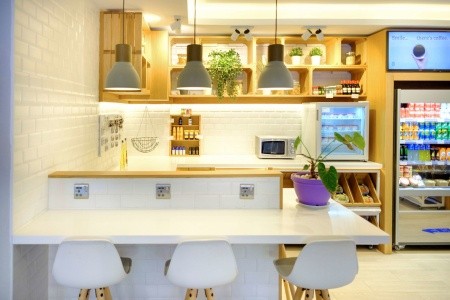 Španielsko Costa Del Sol Hilton Garden Inn Málaga 4 dňový pobyt Polpenzia Letecky Letisko: Viedeň March 2026 (10/03/26-13/03/26)