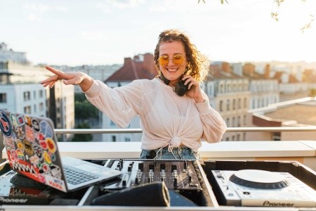 Portugalsko Lisabon Mama Shelter Lisboa 4 dňový pobyt Raňajky Letecky Letisko: Viedeň December 2025 (28/12/25-31/12/26)