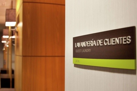 Španielsko Costa Del Sol Hilton Garden Inn Málaga 4 dňový pobyt Polpenzia Letecky Letisko: Viedeň March 2026 (10/03/26-13/03/26)