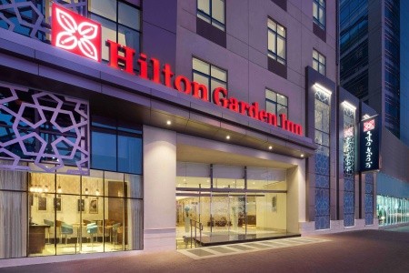 Spojené arabské emiráty s ledničkou - Spojené arabské emiráty 2023 - Hilton Garden Inn Dubai Al Muraqabat