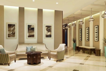 Spojené arabské emiráty Dubaj Hilton Garden Inn Dubai Al Mina 10 dňový pobyt Raňajky Letecky Letisko: Viedeň júl 2024 ( 3/07/24-12/07/24)