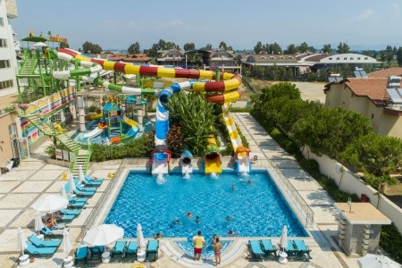 Crystal Waterworld Park Resort & Spa - 117