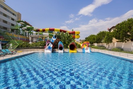 Crystal Waterworld Park Resort & Spa - 118