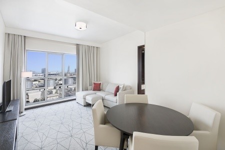 Spojené arabské emiráty Dubaj Hyatt Place Dubai Jumeirah 9 dňový pobyt Raňajky Letecky Letisko: Praha May 2026 ( 5/05/26-13/05/26)