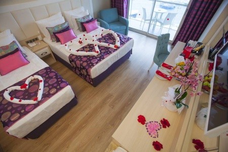 Turecko Turecká riviéra Azura Deluxe Resort & Spa 8 dňový pobyt Ultra All inclusive Letecky Letisko: Bratislava June 2026 ( 9/06/26-16/06/26)