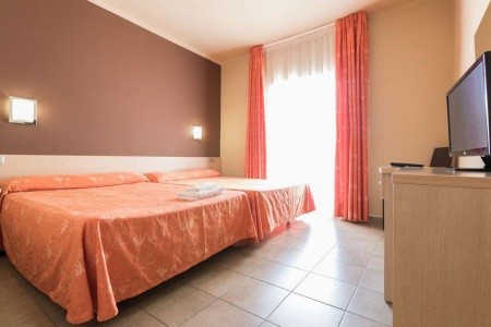 Cesta španielskym kráľovstvom, Costa Brava, Costa del Maresme, Zaragoza, San Lorenzo de El Escorial, Madrid, Toledo, Granada, Córdoba, Sevilla, Gibraltar, Girona, Tossa Beach Center, Montserrat, Barce - 15