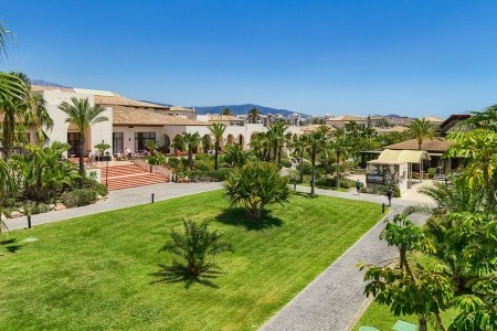 Impressive Playa Granada Golf