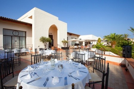 Impressive Playa Granada Golf