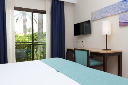 Impressive Playa Granada Golf