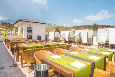 Magic Natura – Animal, Waterpark & Polynesian Lodge Resort