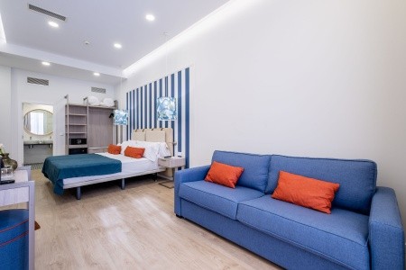 Španielsko Costa Del Sol Soho Boutique Urban 4 dňový pobyt Bez stravy Letecky Letisko: Viedeň July 2026 (28/07/26-31/07/26)