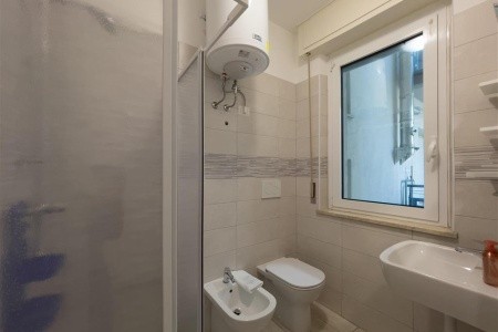 Sunbeach Apartments - 48