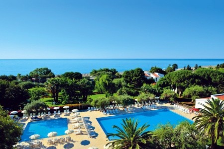 Taliansko Sicília Unahotels Naxos Beach Resort 8 dňový pobyt Polpenzia Letecky Letisko: Praha July 2026 (24/07/26-31/07/26)