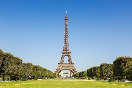 Paríž - mesto minulosti aj súčasnosti