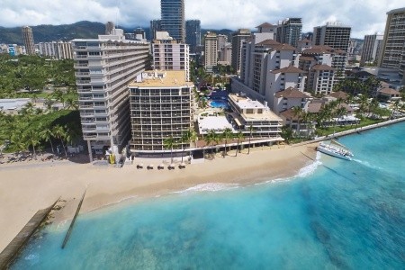 Outrigger Reef On The Beach