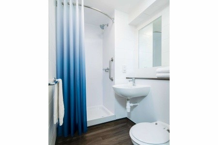 Travelodge London Central City Road - 10