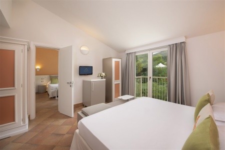 Taliansko Sardínia / Sardegna Chia Laguna Resort Village 15 dňový pobyt Polpenzia Vlastná May 2026 (21/05/26- 4/06/26)