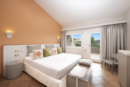 Taliansko Sardínia / Sardegna Chia Laguna Resort Village 15 dňový pobyt Polpenzia Vlastná May 2026 (21/05/26- 4/06/26)