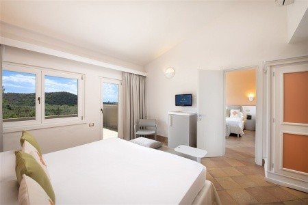 Taliansko Sardínia / Sardegna Chia Laguna Resort Village 15 dňový pobyt Polpenzia Vlastná May 2026 (21/05/26- 4/06/26)