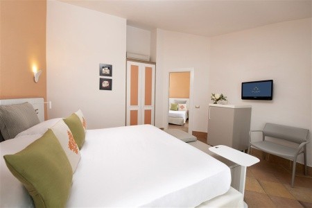 Taliansko Sardínia / Sardegna Chia Laguna Resort Village 15 dňový pobyt Polpenzia Vlastná May 2026 (21/05/26- 4/06/26)