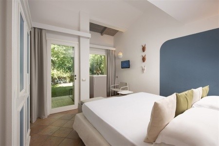 Taliansko Sardínia / Sardegna Chia Laguna Resort Village 15 dňový pobyt Polpenzia Vlastná May 2026 (21/05/26- 4/06/26)