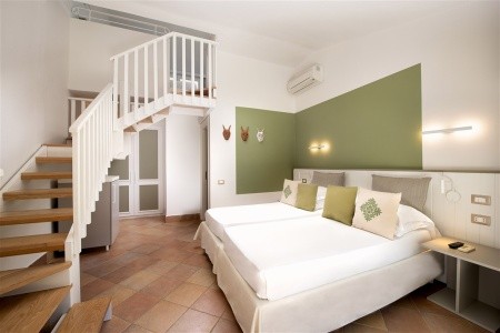 Taliansko Sardínia / Sardegna Chia Laguna Resort Village 15 dňový pobyt Polpenzia Vlastná May 2026 (21/05/26- 4/06/26)