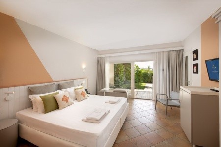 Taliansko Sardínia / Sardegna Chia Laguna Resort Village 15 dňový pobyt Polpenzia Vlastná May 2026 (21/05/26- 4/06/26)