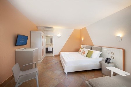 Taliansko Sardínia / Sardegna Chia Laguna Resort Village 15 dňový pobyt Polpenzia Vlastná May 2026 (21/05/26- 4/06/26)