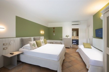 Taliansko Sardínia / Sardegna Chia Laguna Resort Village 15 dňový pobyt Polpenzia Vlastná May 2026 (21/05/26- 4/06/26)