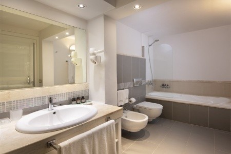 Taliansko Sardínia / Sardegna Chia Laguna Resort Village 15 dňový pobyt Polpenzia Vlastná May 2026 (21/05/26- 4/06/26)