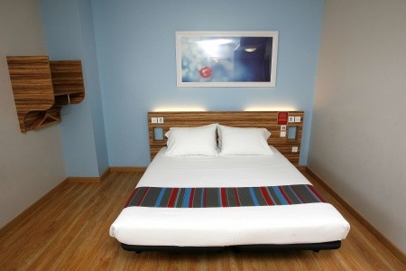 Španielsko Madrid Travelodge Madrid Alcala 9 dňový pobyt Raňajky Letecky Letisko: Praha October 2025 ( 2/10/25-10/10/25)