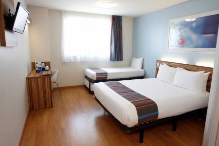 Španielsko Madrid Travelodge Madrid Alcala 9 dňový pobyt Raňajky Letecky Letisko: Praha October 2025 ( 2/10/25-10/10/25)