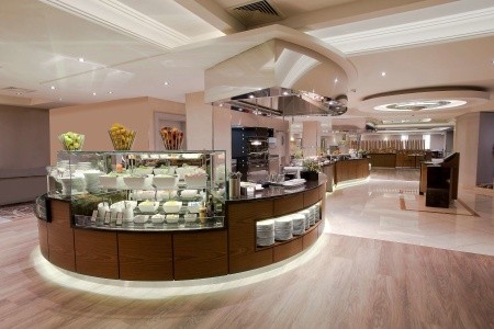 Česká republika Praha a okolie Hilton Prague 4 dňový pobyt Raňajky Vlastná June 2026 (28/06/26- 1/07/26)