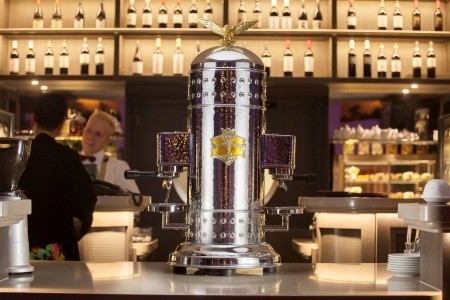 Česká republika Praha a okolie Hilton Prague 4 dňový pobyt Raňajky Vlastná June 2026 (28/06/26- 1/07/26)