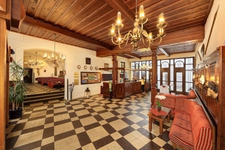 Česká republika Južné Čechy Růže 3 dňový pobyt Raňajky Vlastná January 2026 ( 7/01/26- 9/01/26)