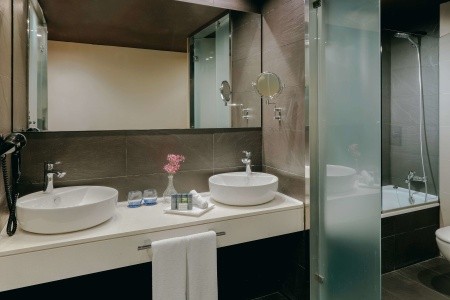 Hesperia Bilbao - 18