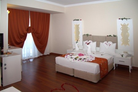 Turecko Kemer Grand Miramor 10 dňový pobyt Ultra All inclusive Letecky Letisko: Praha July 2026 ( 5/07/26-14/07/26)