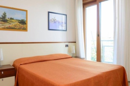 Sunbeach Apartments - 7