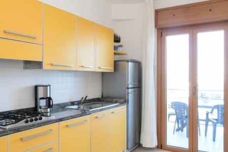 Sunbeach Apartments - 19