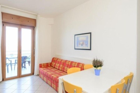 Sunbeach Apartments - 31