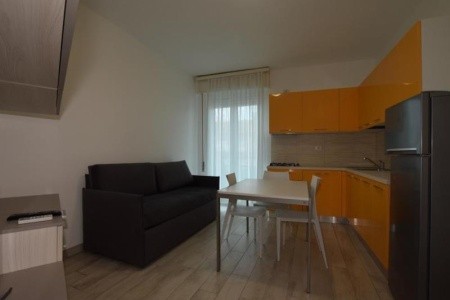 Sunbeach Apartments - 36