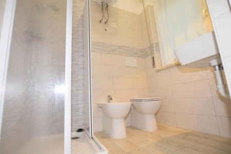 Sunbeach Apartments - 40