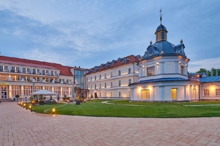 Dovolená Střední Slovensko 2022 - Royal Palace